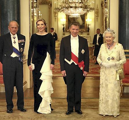 Prins Philip, Maria Clemencia Rodriguez de Santos, Juan Manuel Santos og dronning Elizabeth