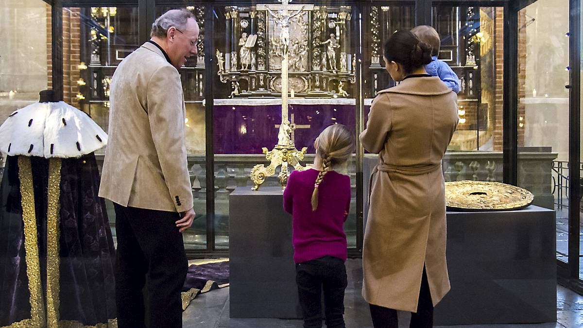 https://imgix.billedbladet.dk/180222_storkyrkan_kronprinsessan_foto_kungahuset.se_.jpg