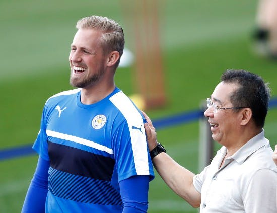 Kasper Schmeichel og Vichai Srivaddhanaprabha