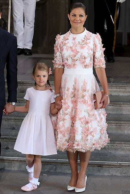 Kronprinsesse Victoria og prinsesse Estelle.