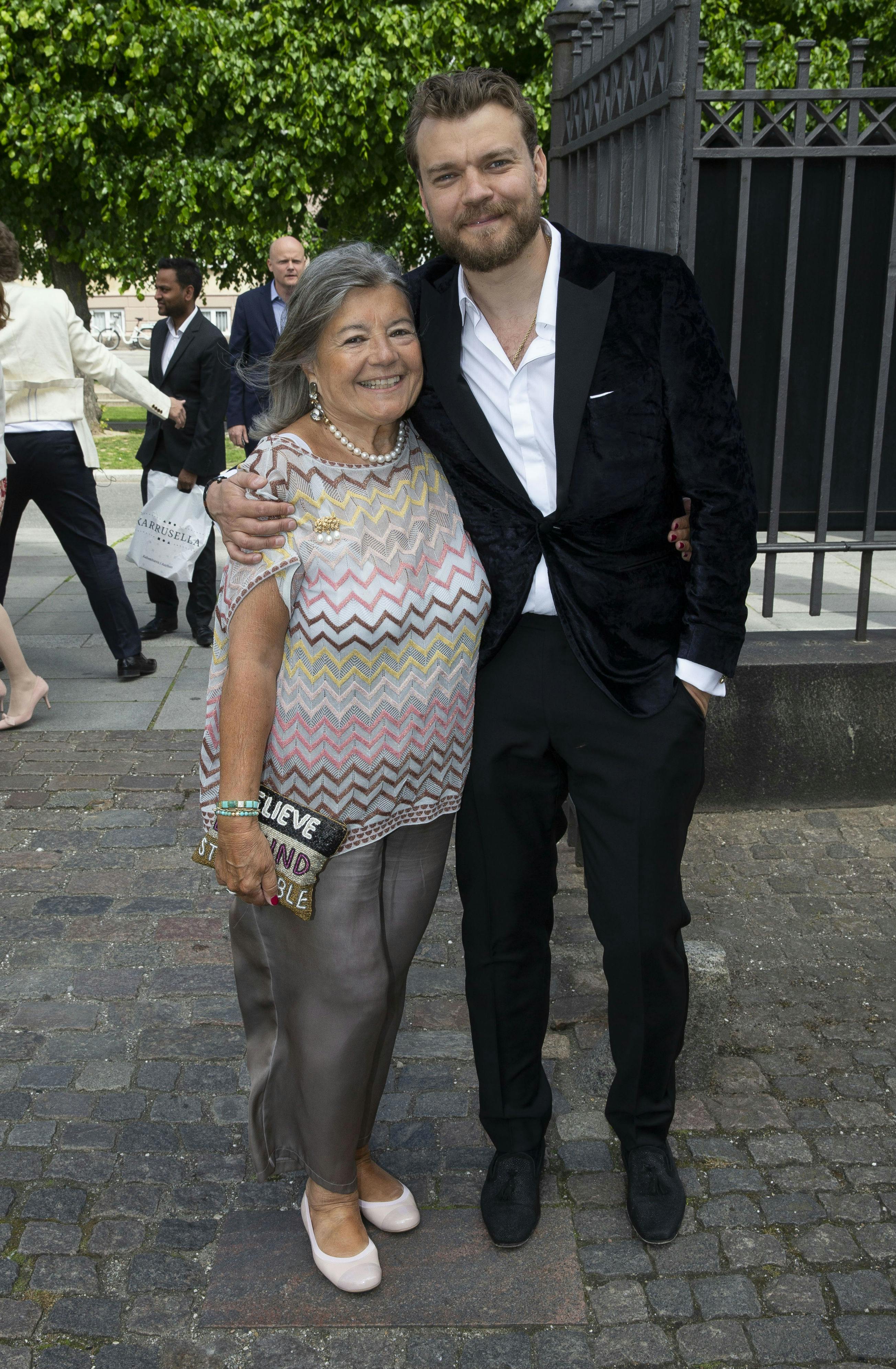 https://imgix.billedbladet.dk/20190525_pg_martin_asbaek_0056.jpg