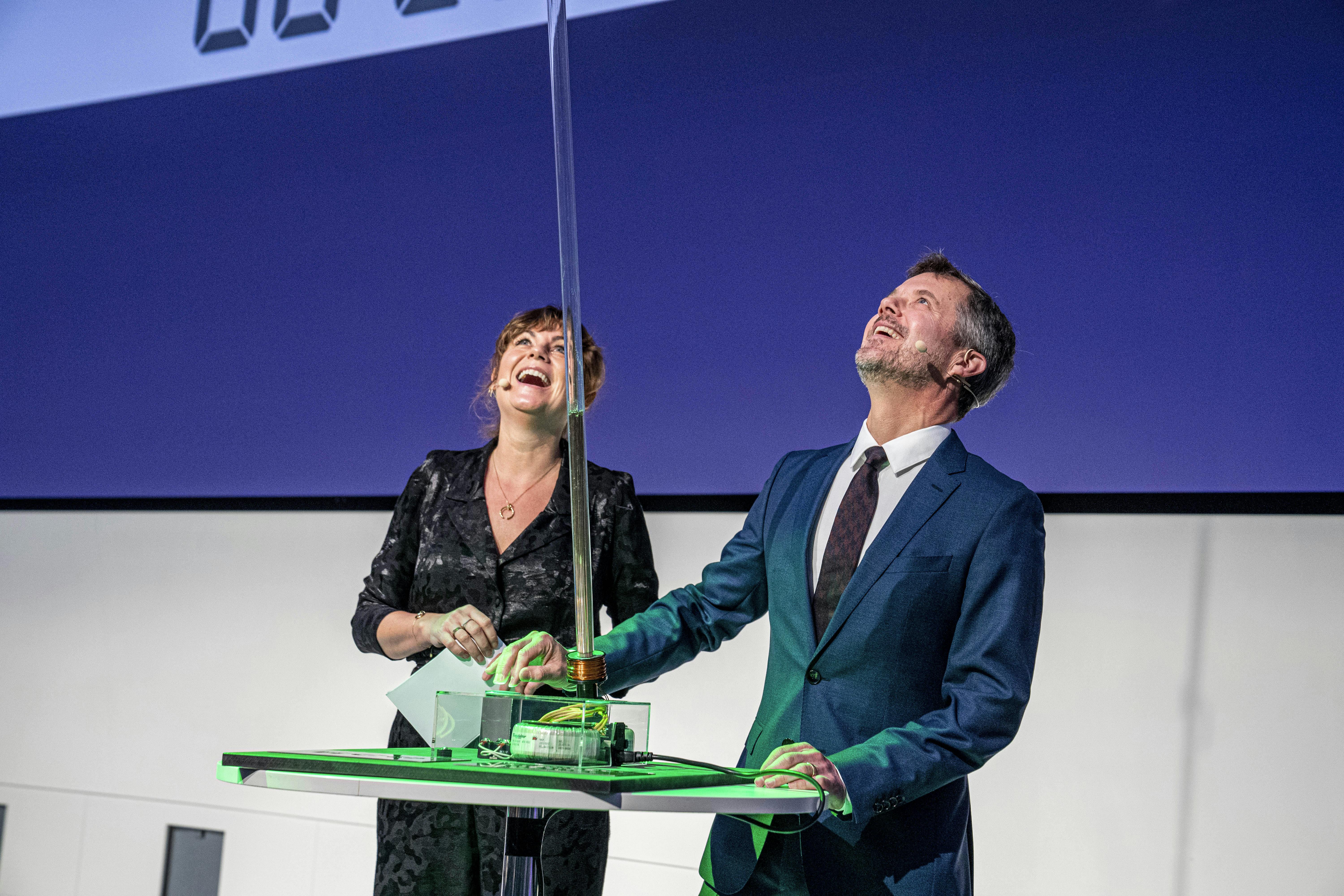 https://imgix.billedbladet.dk/20200131_dm_kronprins_frederik_aabning_af_hcoe2020_020.jpg