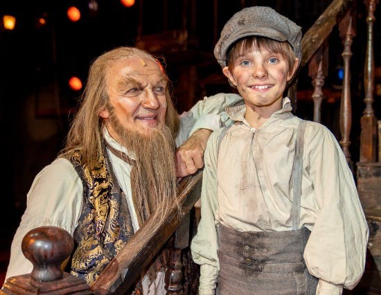 https://imgix.billedbladet.dk/20200917_dm_premiere_paa_musicalen_oliver_045-1_1.jpg