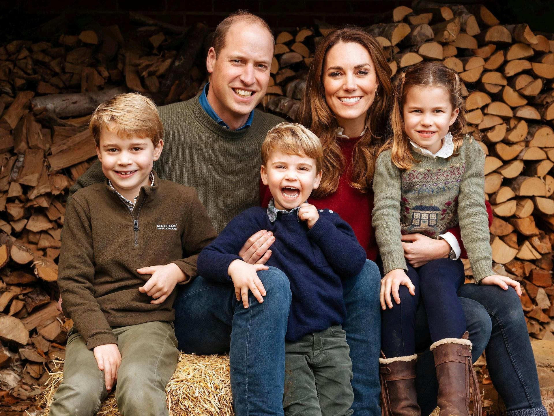 Prins William, hertuginde Catherine af Cambridge, prins George, prins Louis og prinsesse Charlotte