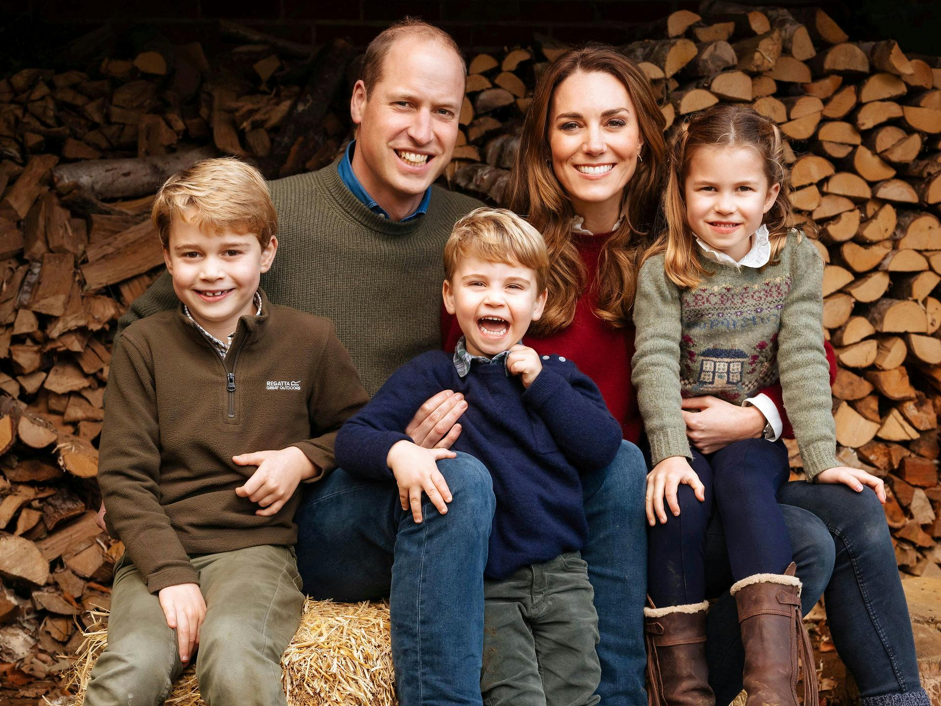 Prins William, hertuginde Catherine af Cambridge, prins George, prins Louis og prinsesse Charlotte 