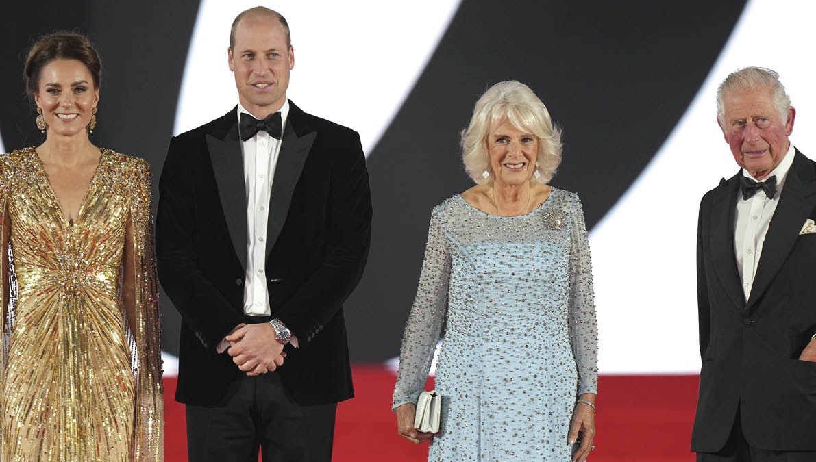 Prinsesse Kate, prins William, dronninggemalinde Camilla og kong Charles.