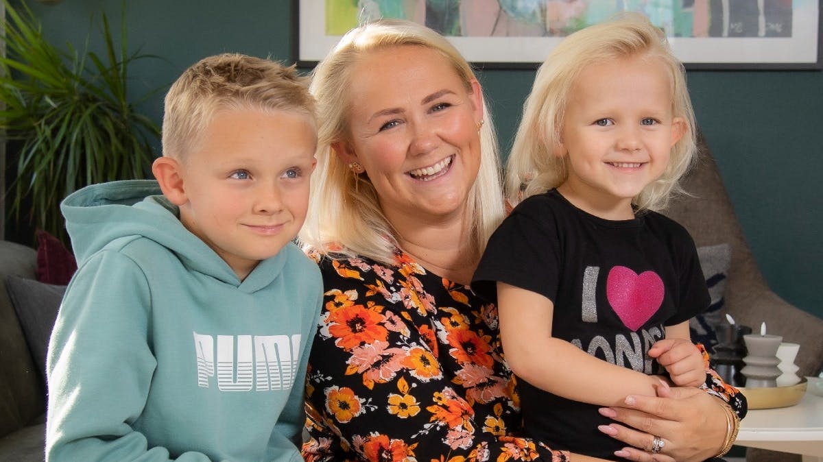 Cecilie Schmeichel og børnene Noah og Sofie.