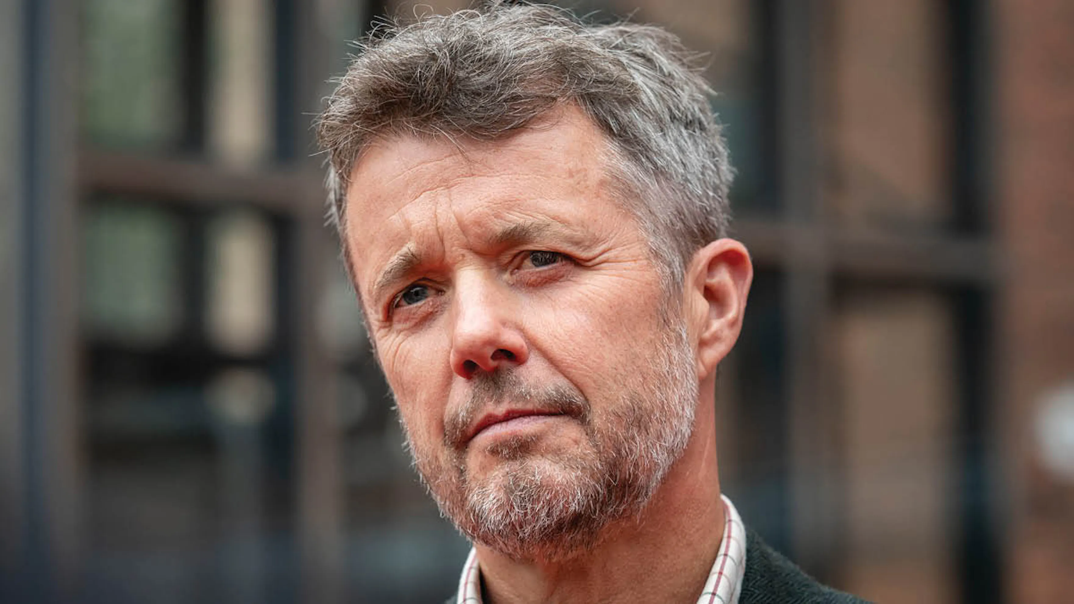 Kronprins Frederik bryder tavsheden efter Margrethes beslutning: Det er ...