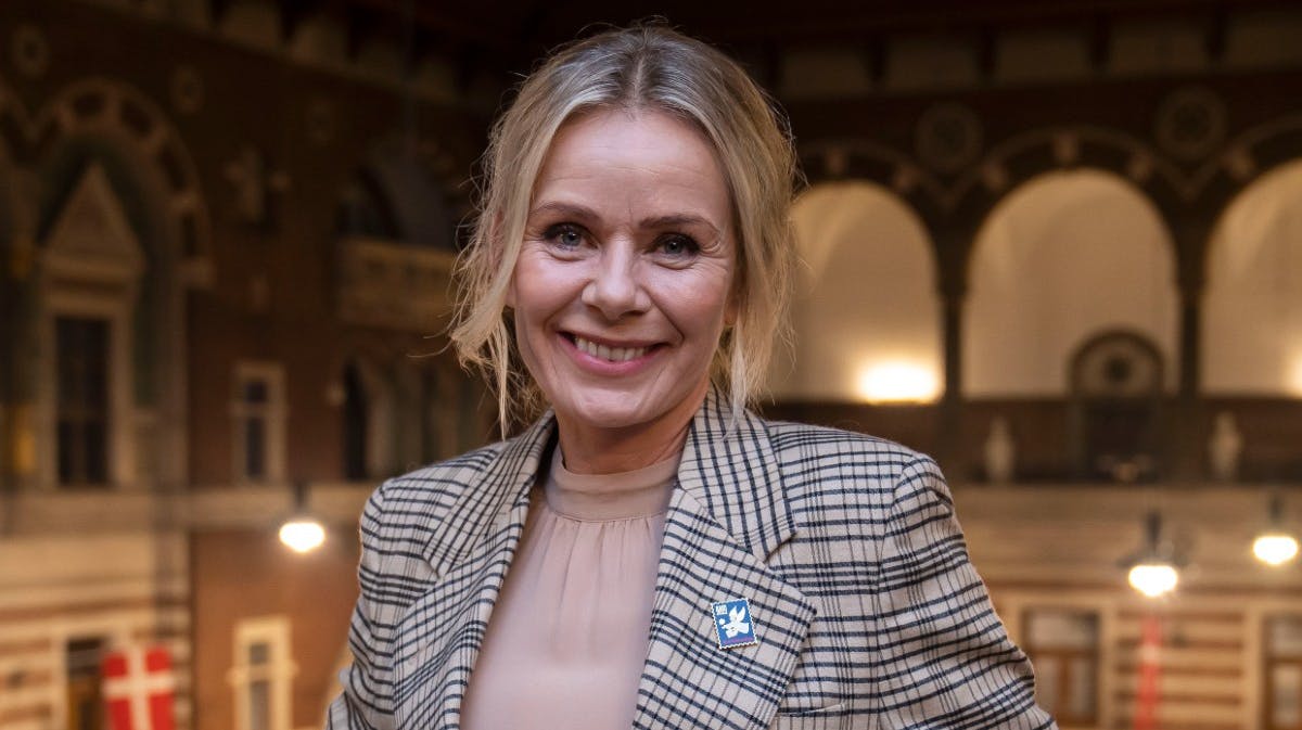 Anne Glad