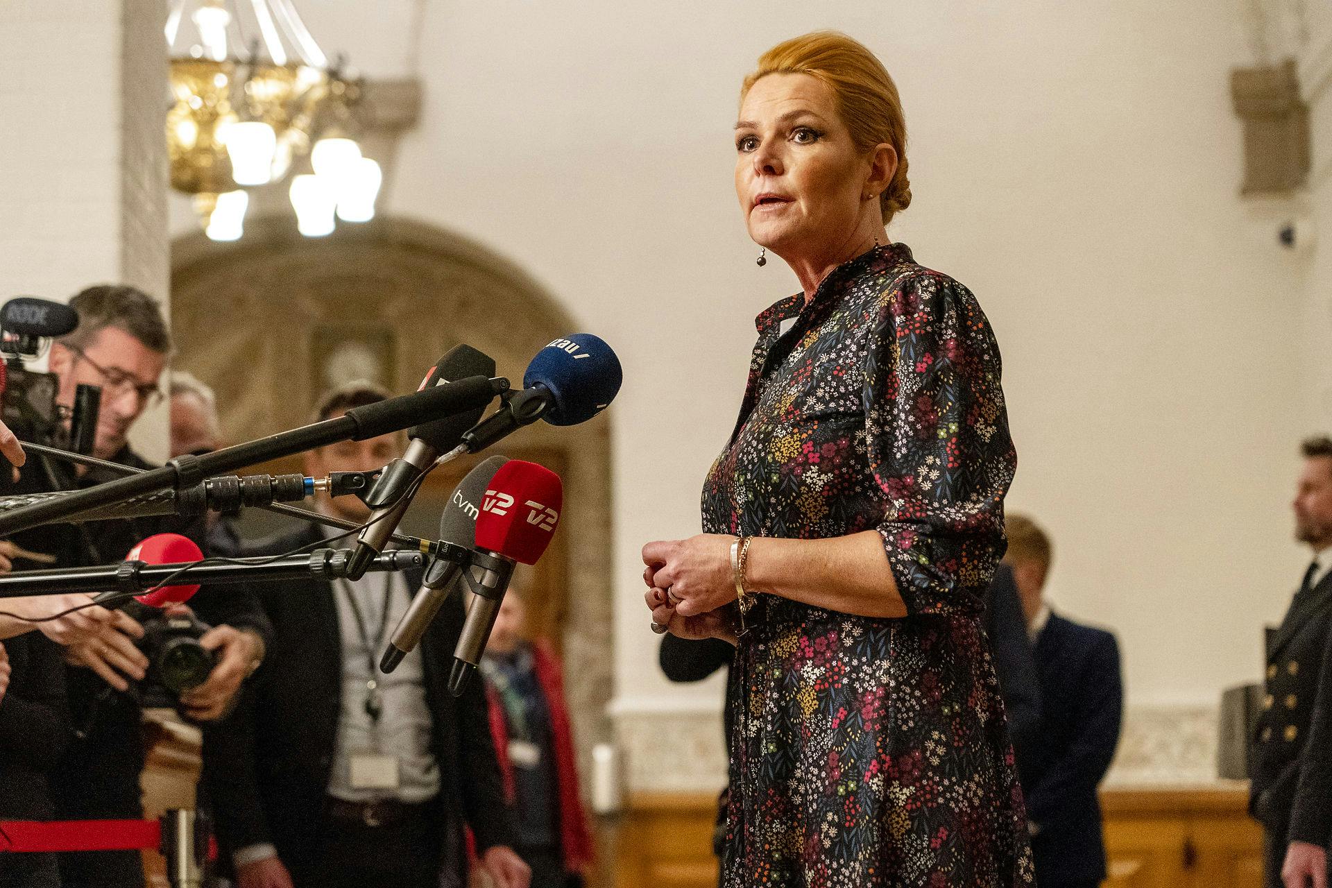 Inger Støjberg den 21. december 2021, da hun blev stemt ude af Folketinget, efter at hun blev dømt ved Rigsretten. Her ses hun efter afstemningen. 