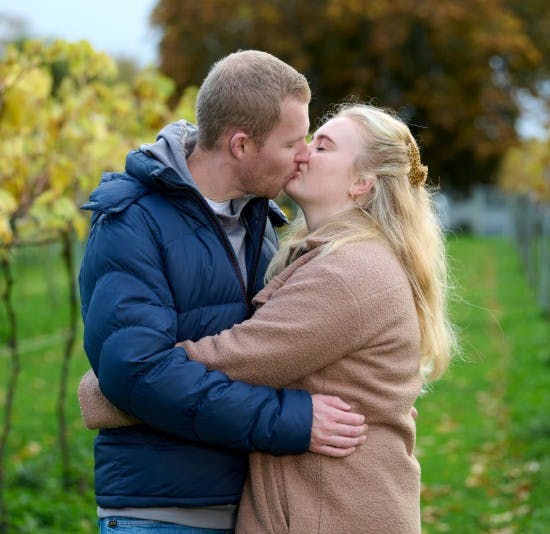 Kærligheden stråler ud af Claus og Nicoline