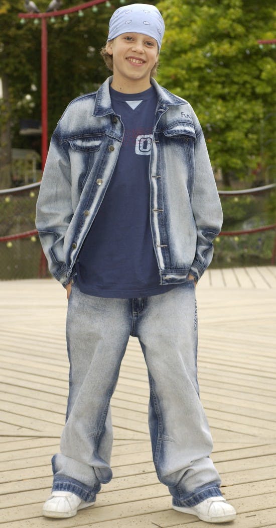 Rasmus Ott vandt MGP i 2002. Kort tid efter fik han en rolle i julekalenderhittet "Jesus og Josefine".