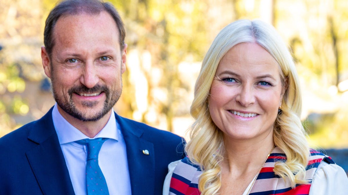 Hoffet Afslører Kronprins Haakon Og Kronprinsesse Mette Marit Rejser Til Norges Største 