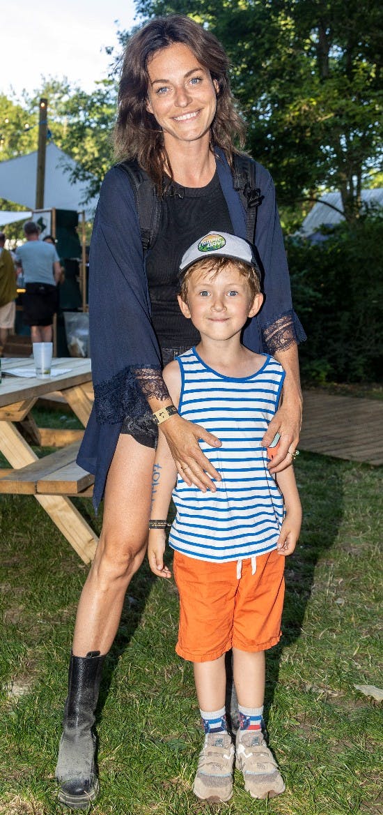 Sarah Grünewald med sønnen Luis