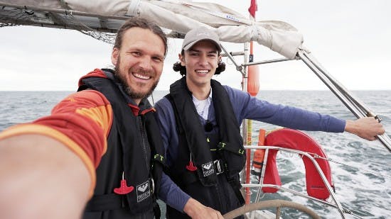 Emil Midé Erichsen og prins Nikolai på tur. 