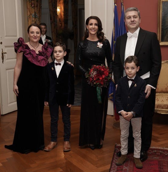 Prinsesse Marie blev taget imod af den franske ambassadør og hans familie.