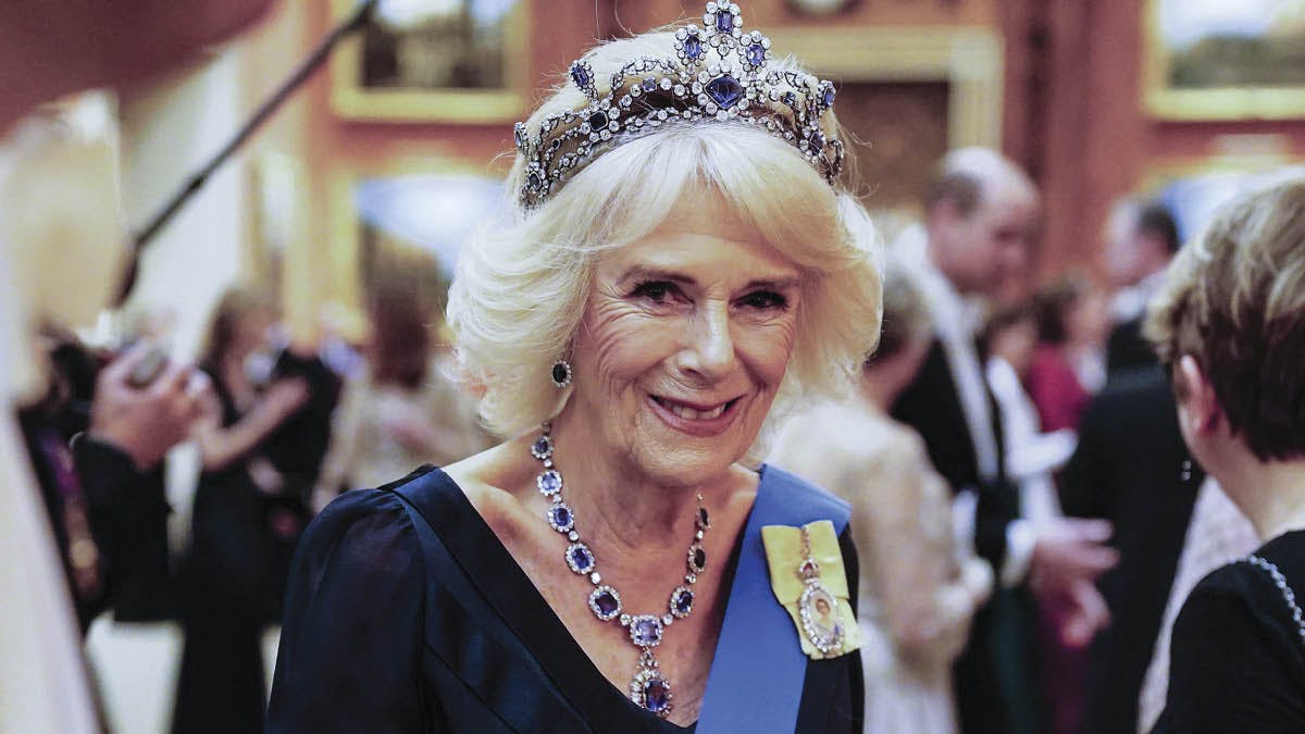 Dronning Camilla til receptionen for det diplomatiske korps&nbsp;på Buckingham Palace.&nbsp;