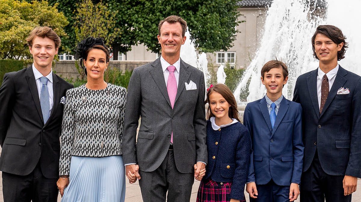 Prins Joachim og prinsesse Marie med børnene Nikolai, Felix, Henrik og Athena.