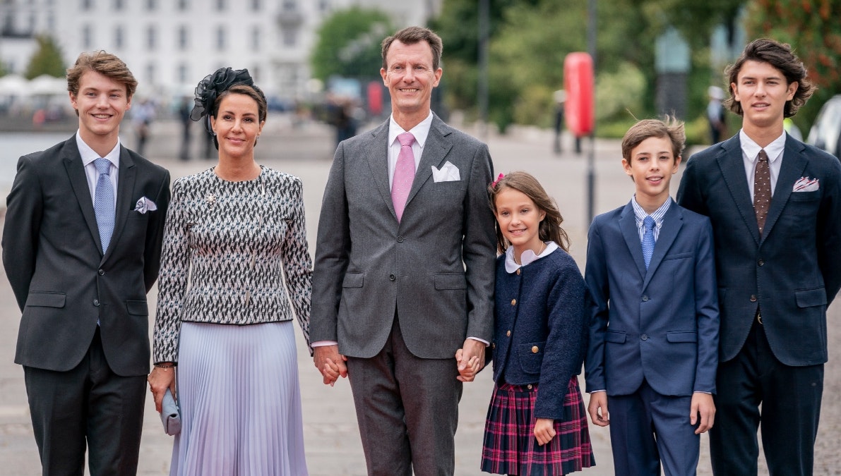 Prins Joachim med sine fire børn, Felix, Athena, Henrik og Nikolai, og hustru prinsesse Marie.&nbsp;&nbsp;