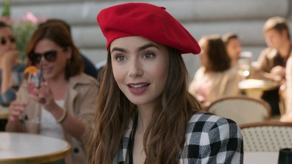 Lily Collins spiller hovedpersonen i "Emily in Paris"
