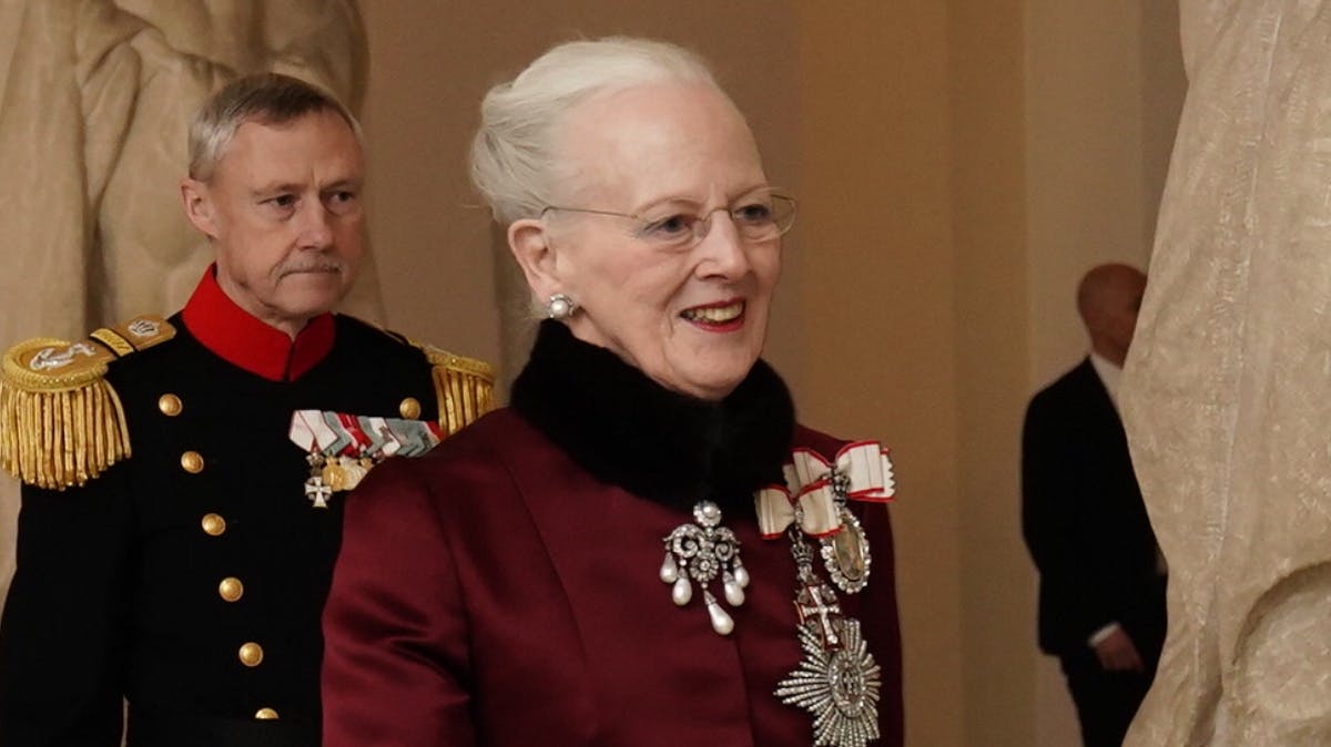 Dronning Margrethe ankommer til nytårskur for det diplomatiske korps
