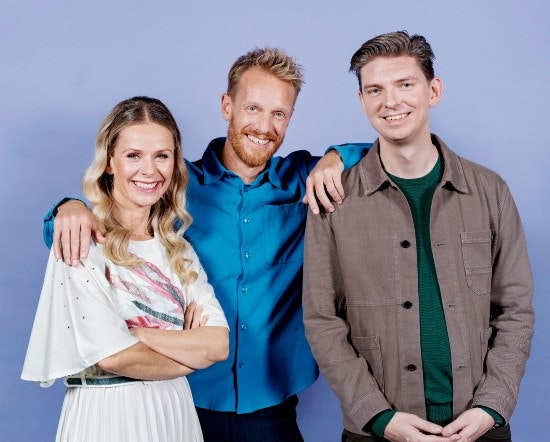 Tobias Hansen (i midten) er den nye vært på "Kender du typen?"