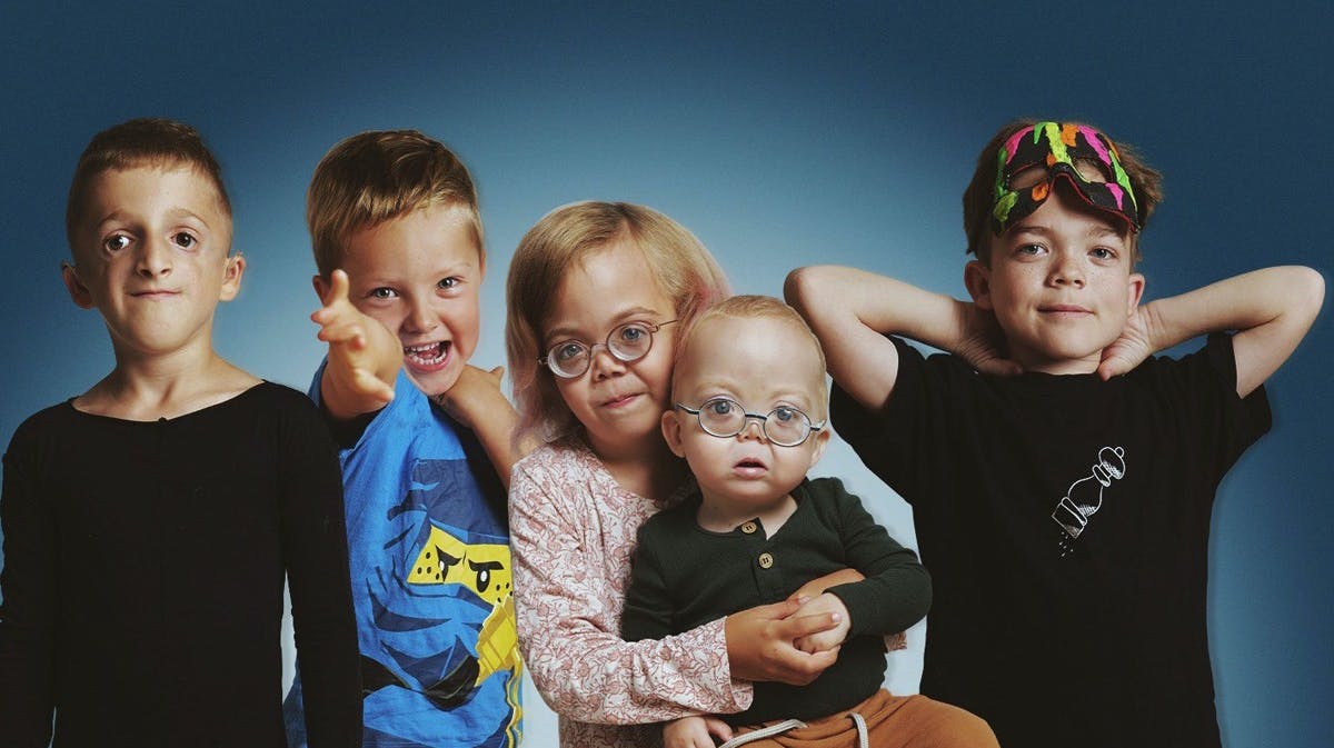 Theo, Niels, Nalina med Noor og Hjalte fra "De sjældne danskere"