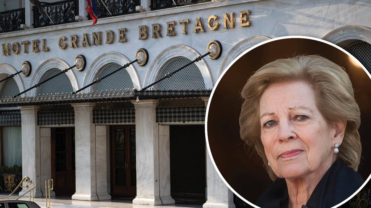 Gæsterne ankommer til dronning Anne-Marie og familiens reception efter kong Konstantins begravelse. 