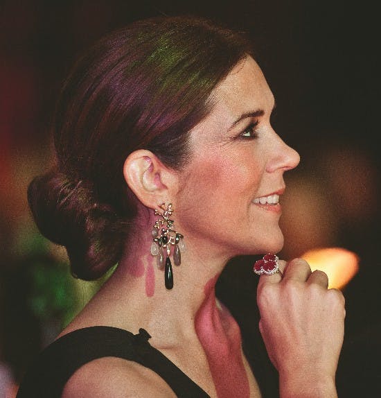 Kronprinsesse Mary i 2011 med øreringene fra Ole Lynggaard.