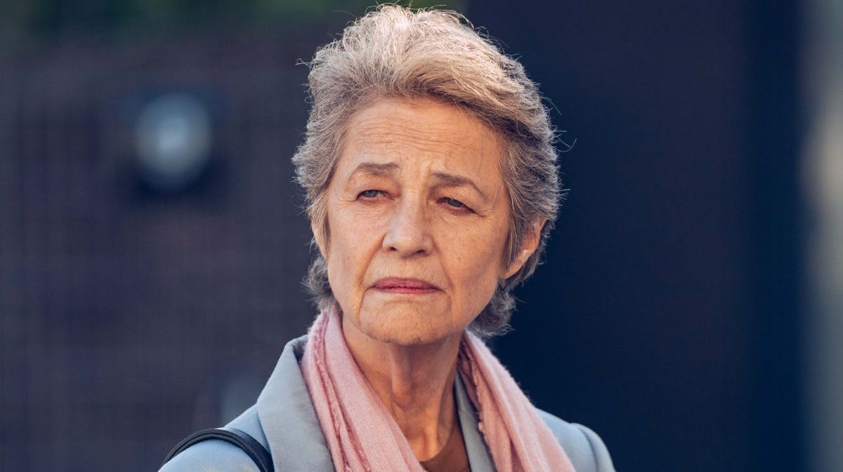 Charlotte Rampling i tv-serien "DNA". 