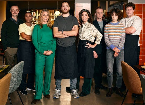 I "Bag enhver mand" medvirker mange kendte skuespillere.