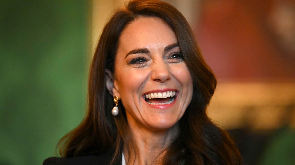 Prinsesse Kate holdt sit første solomøde på Windsor Castle. 