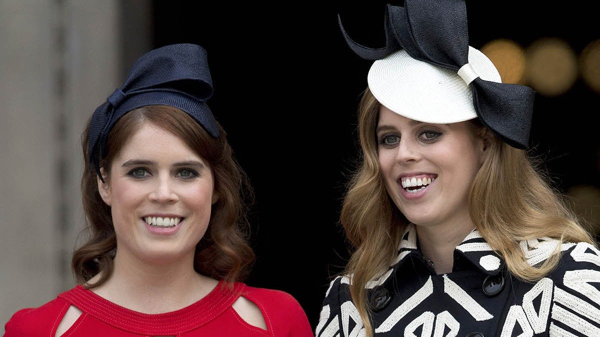 Prinsesse Eugenie og prinsesse Beatrice. Arkivbillede. 