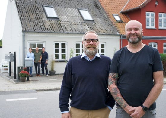 Stefan med vennen Tom fra "I hus til halsen". 