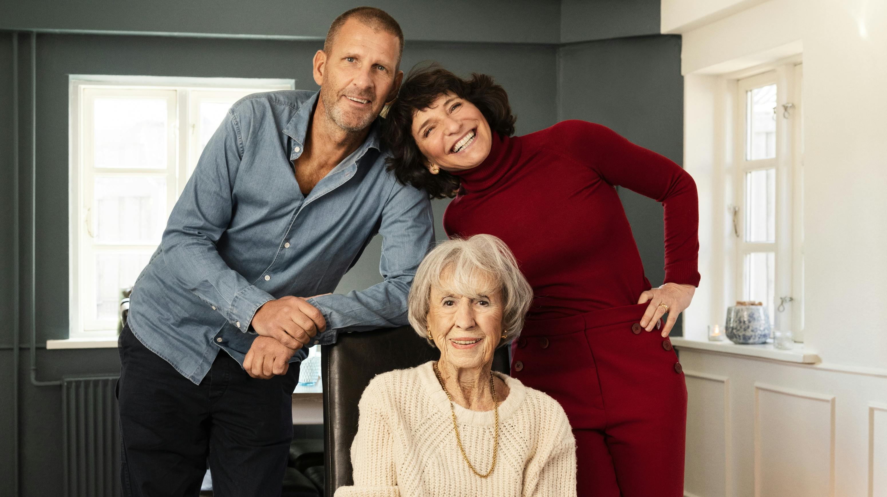 Lise Nørgaard, Anders Thomas Jensen og Susanne Bier. 