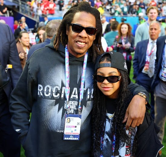 Jay-Z og Blue Ivy i 2023. 