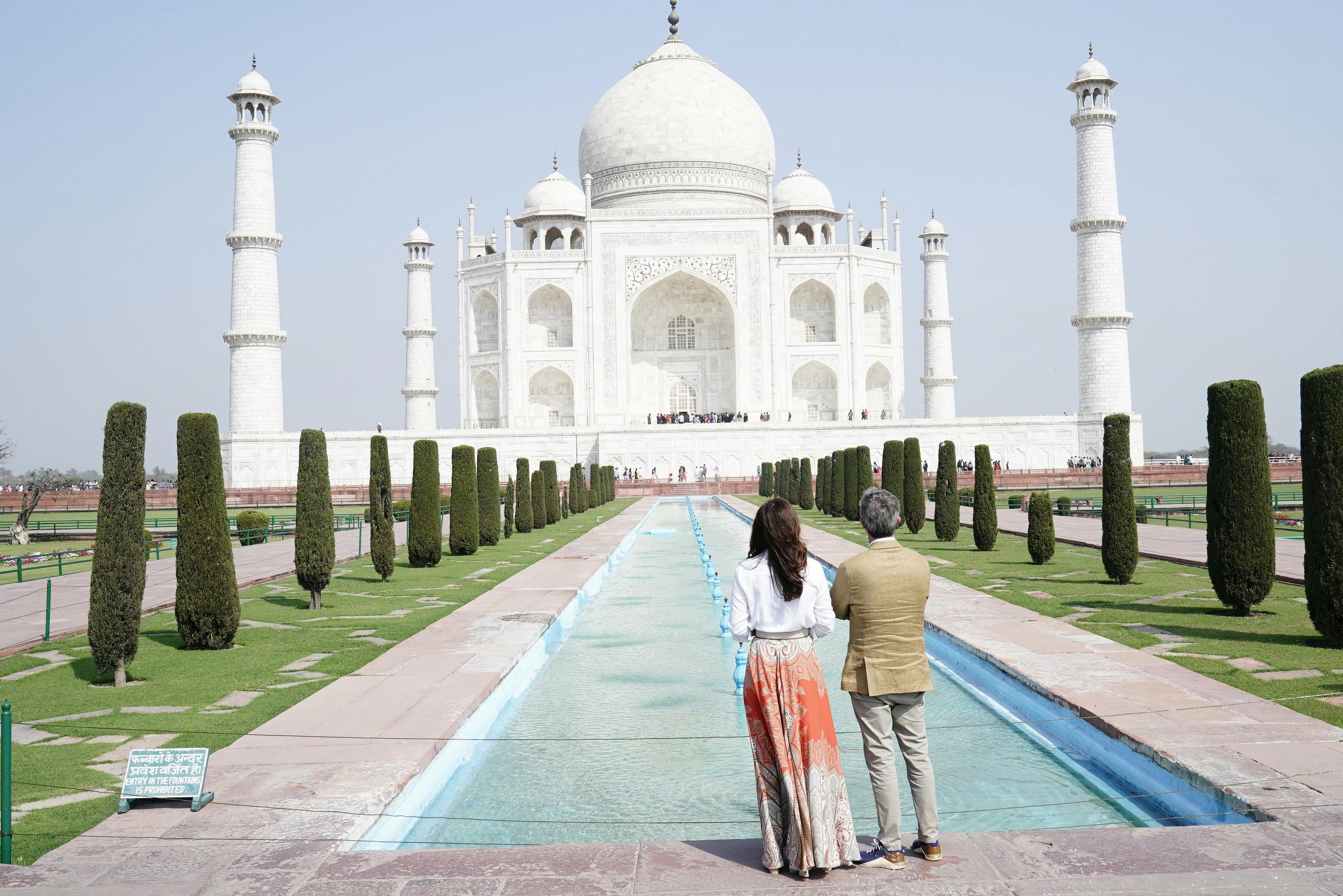 Kronprinsparret ved Taj Mahal i Indien