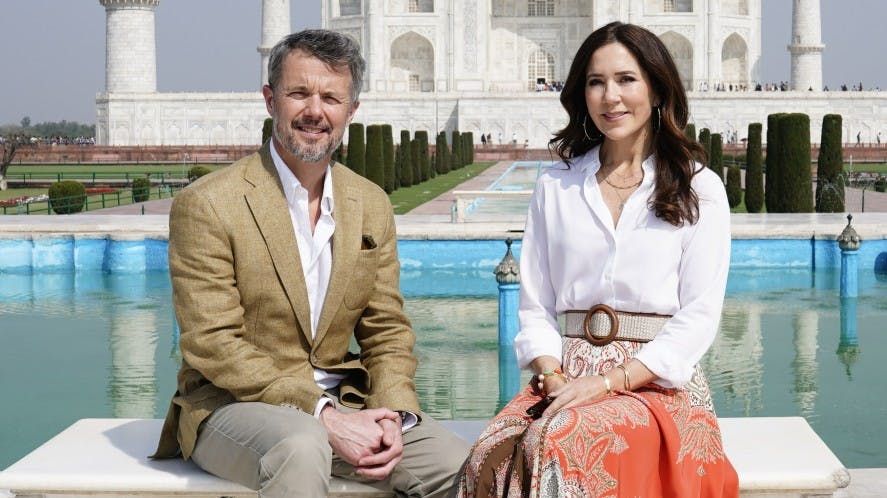 Kronprinsparret ved Taj Majal i Indien