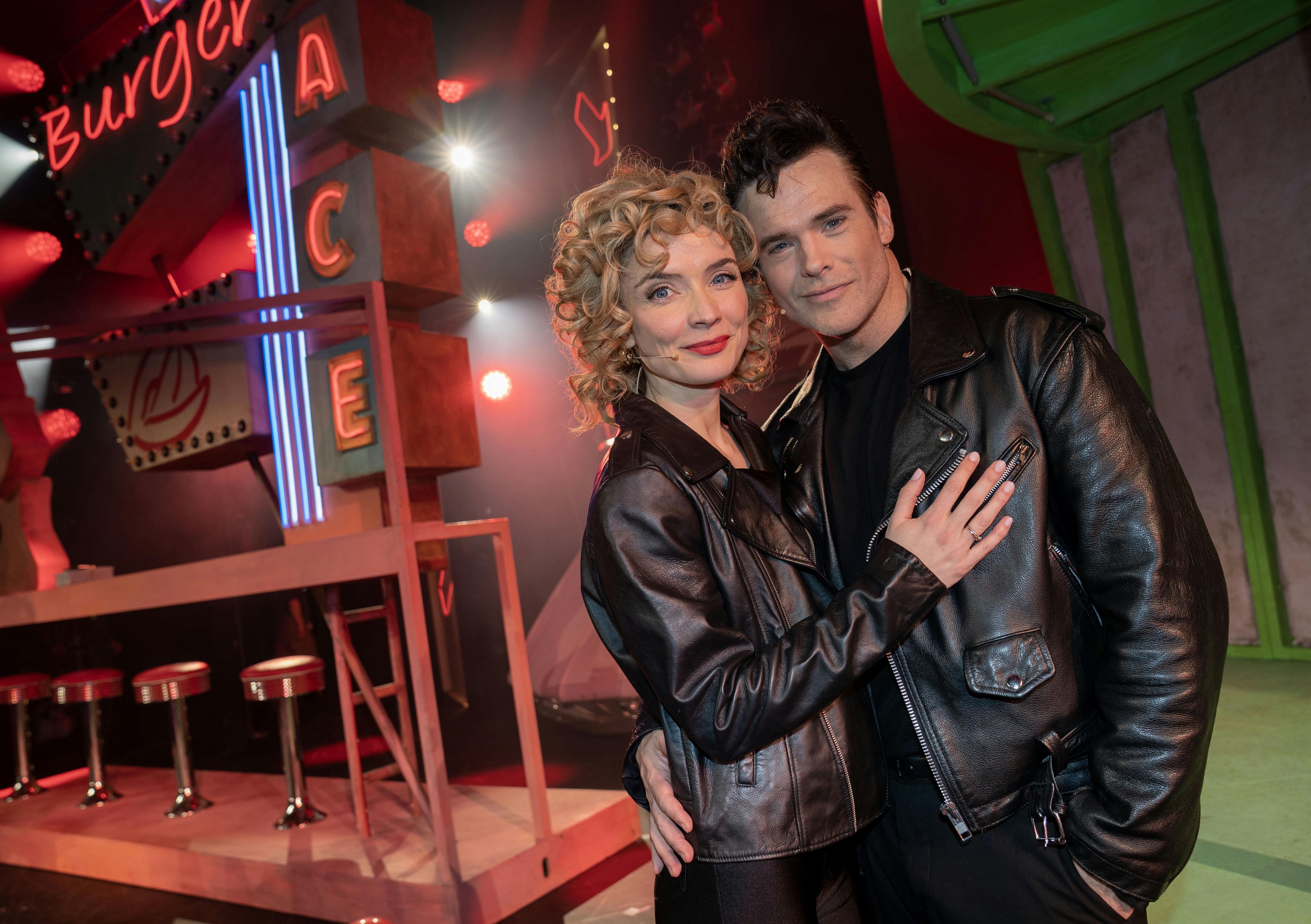 Neel Rønholt og Silas Holst i "Grease"