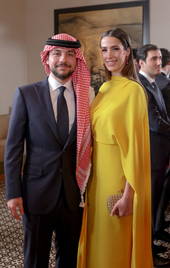 28-årige kronprins Hussein med sin forlovede, Rajwa.&nbsp;
