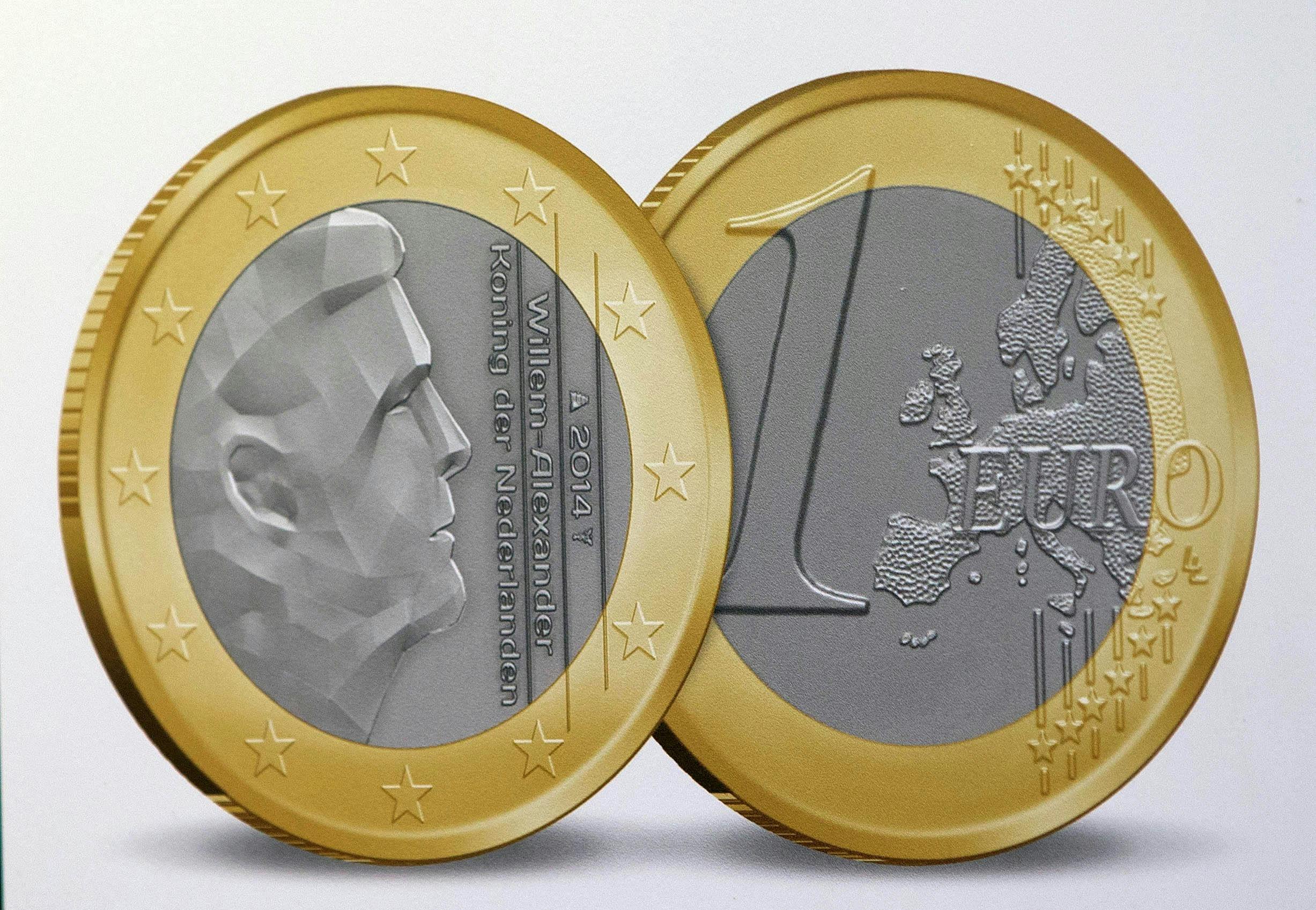 Euromønten med billede af kong Willem-Alexander, som Erwin Olaf har designet.&nbsp;
