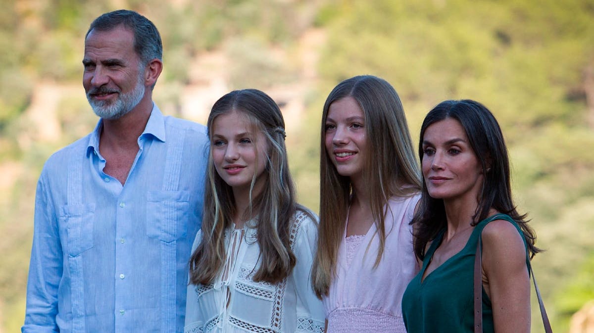 Kong Felipe, prinsesse Leonor, prinsesse Sofia og dronning Letizia