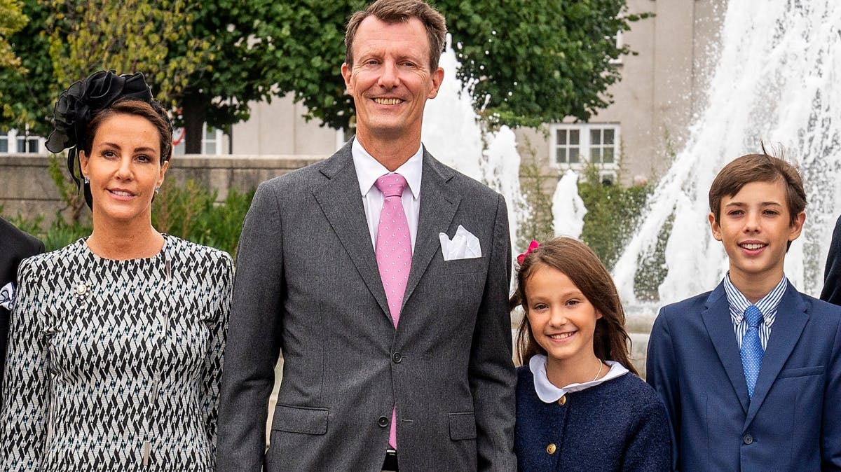 Prinsesse Marie, prins Joachim, med Athena og Henrik