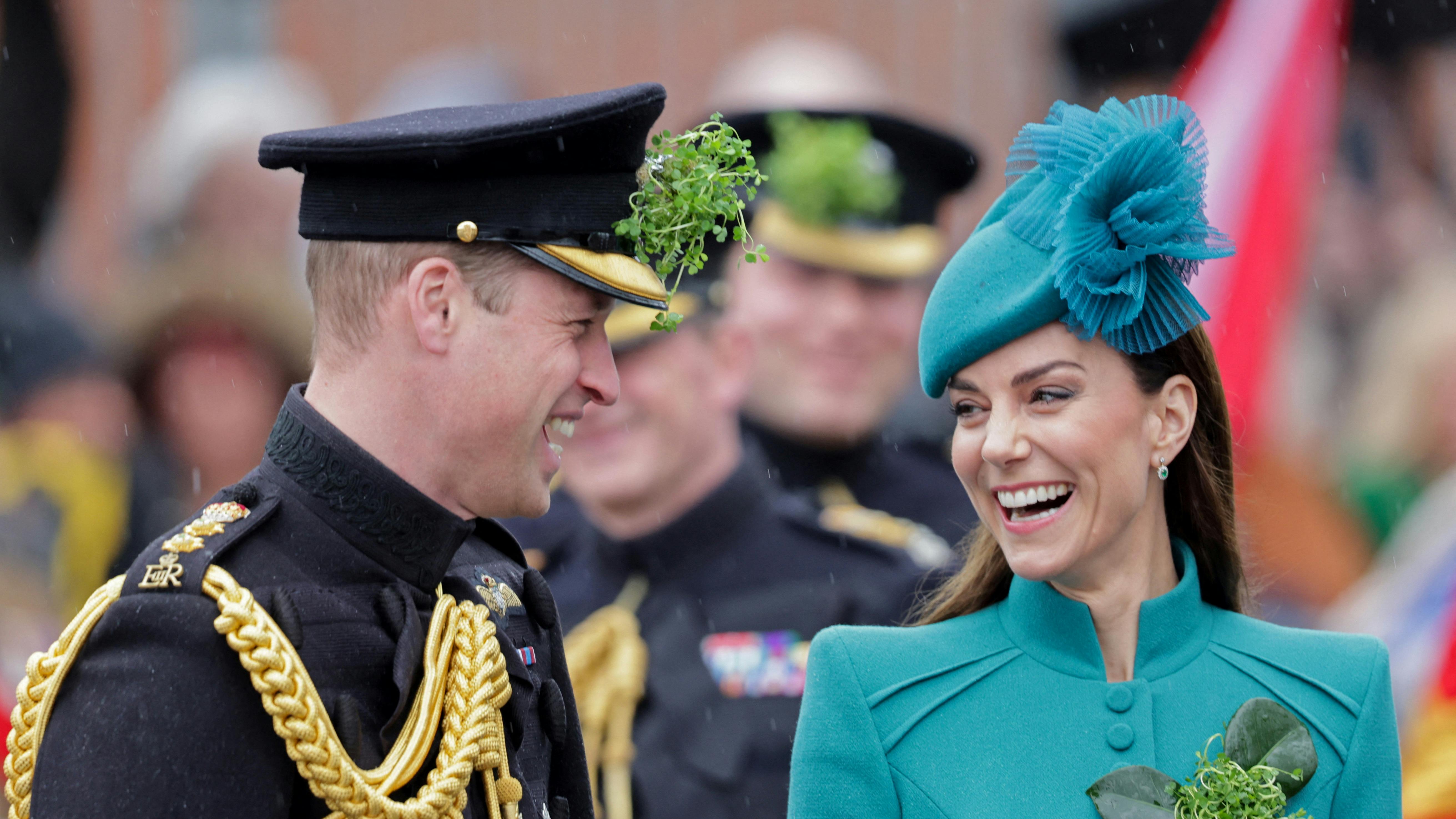 Prins William og prinsesse Kate besøger Irish Guards på St Patricks Day.&nbsp;

