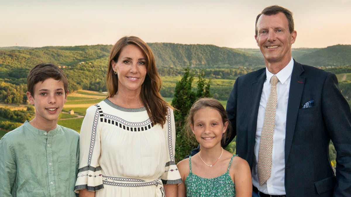 Grev Henrik, prinsesse Marie, komtesse Athena og prins Joachim 