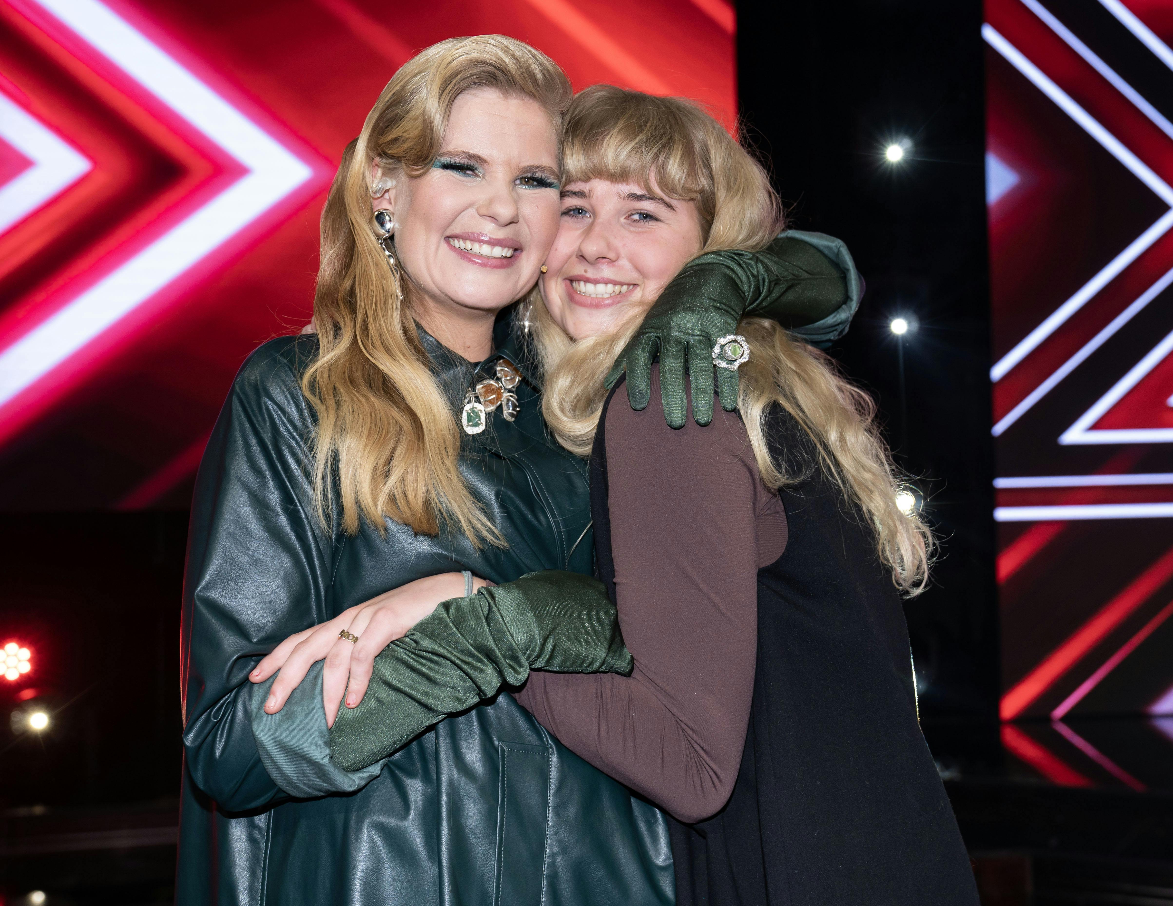 Sofie Linde og lillesøsteren Anna. 