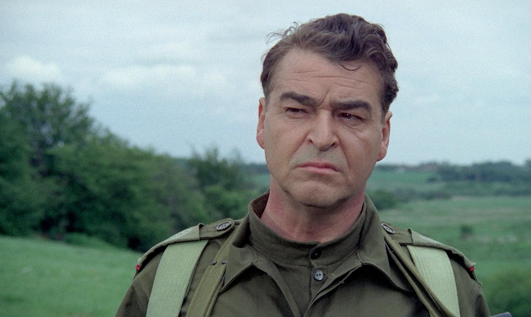 Carl Ottosen i "Soldaterkammerater på bjørnetjeneste"