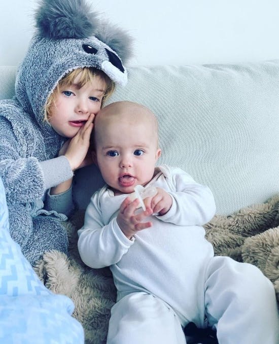 Dennis Knudsens børn Lucas og Aura