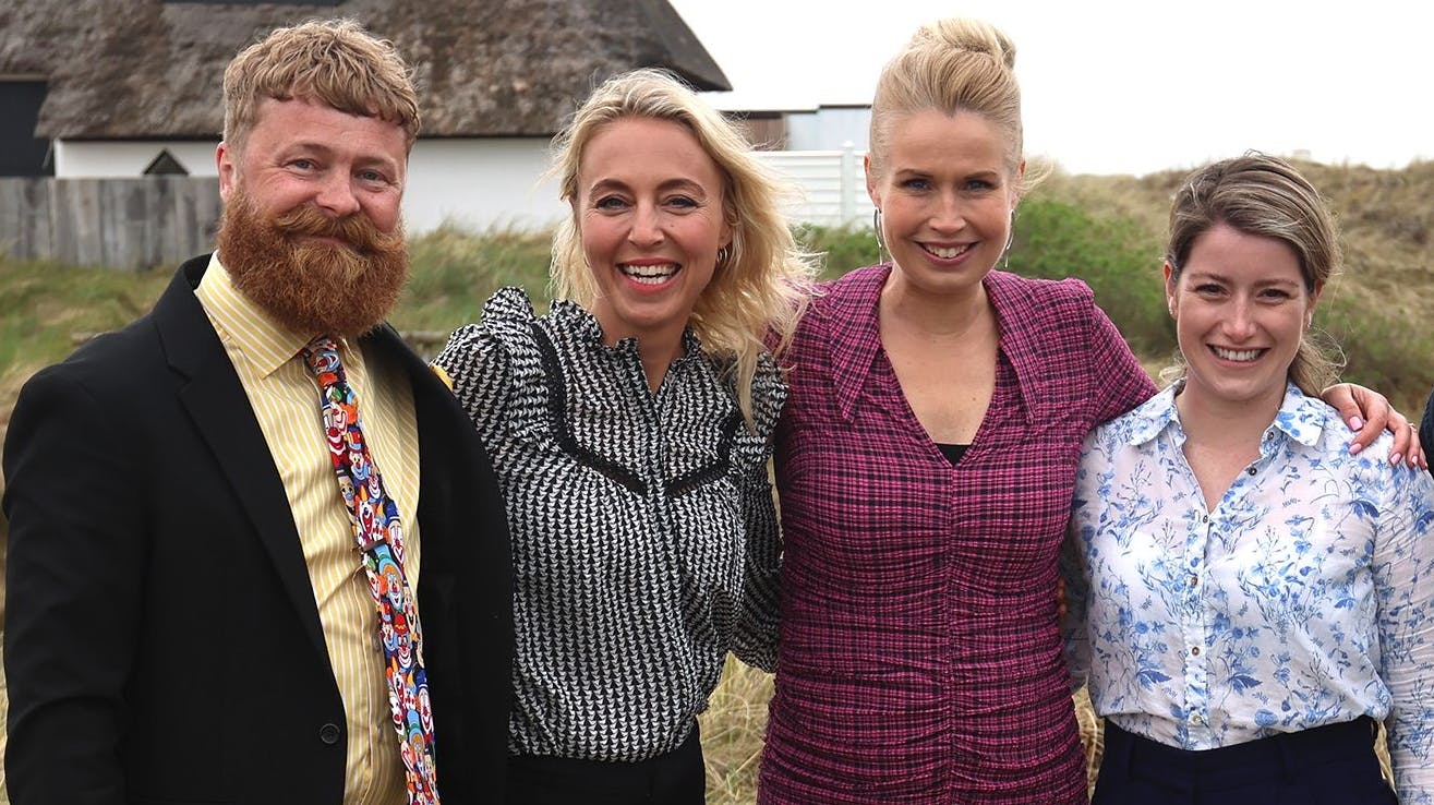 Christian Torp, Mira Lie Nielsen, Tina Müller og Lena Schmüser i "Hammerslag".