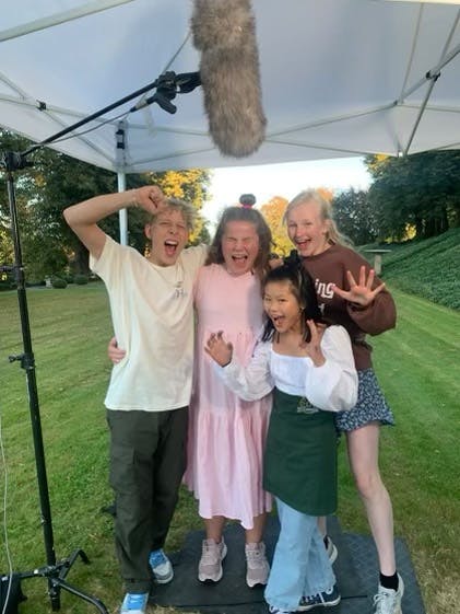 Mathilde og de øvrige finalister havde en vild dag på Clausholm Slot. 